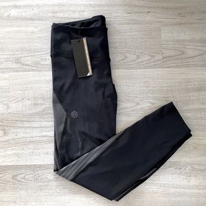 NWT Under Armour Heat Gear Leggings